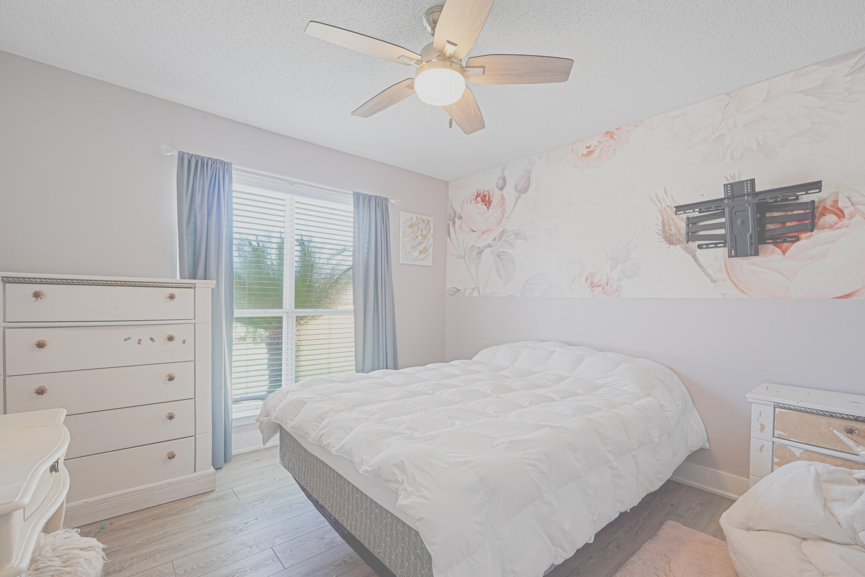 137 Flamingo Drive