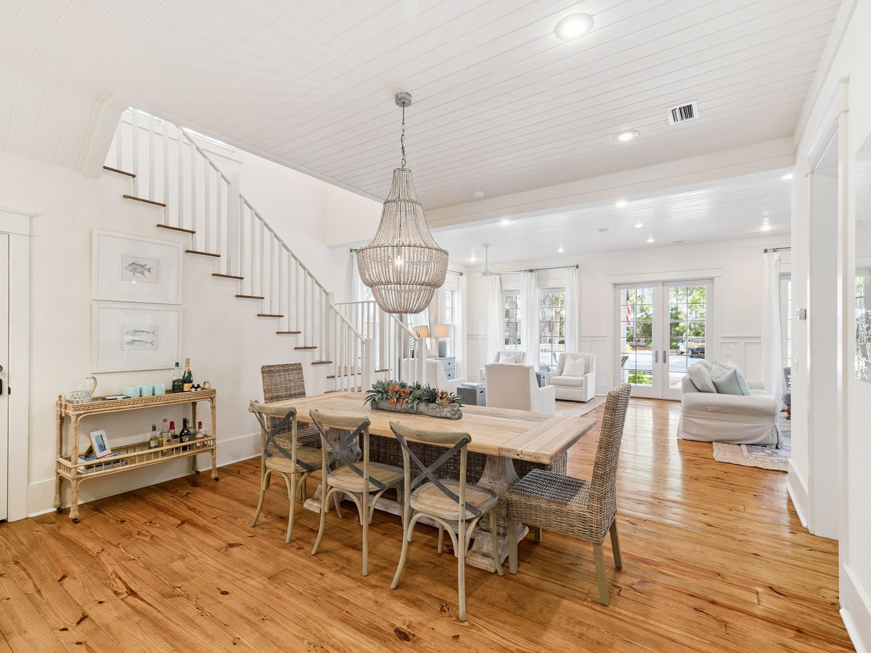 235 W Lake Forest Drive