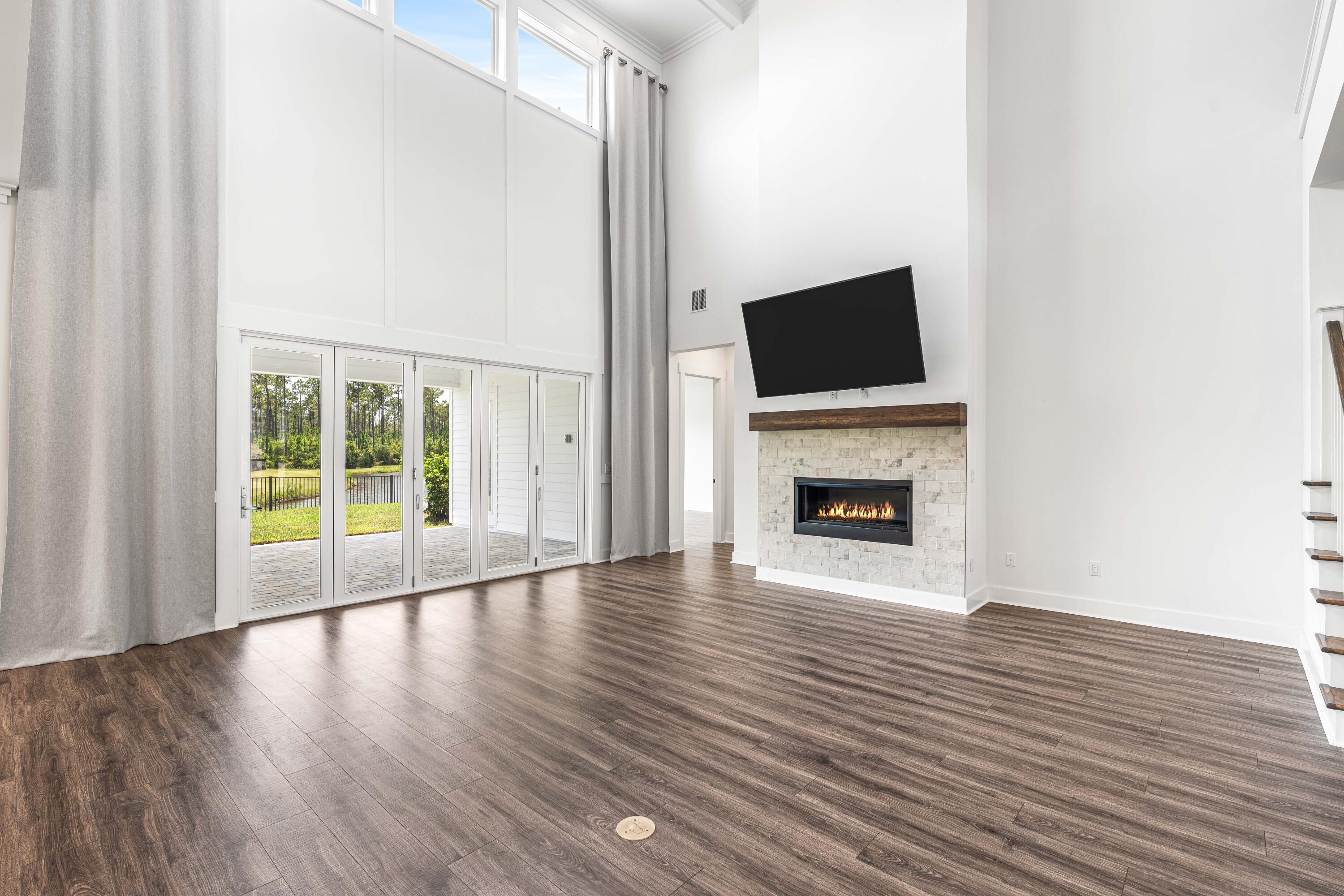 315 W Lafayette Road