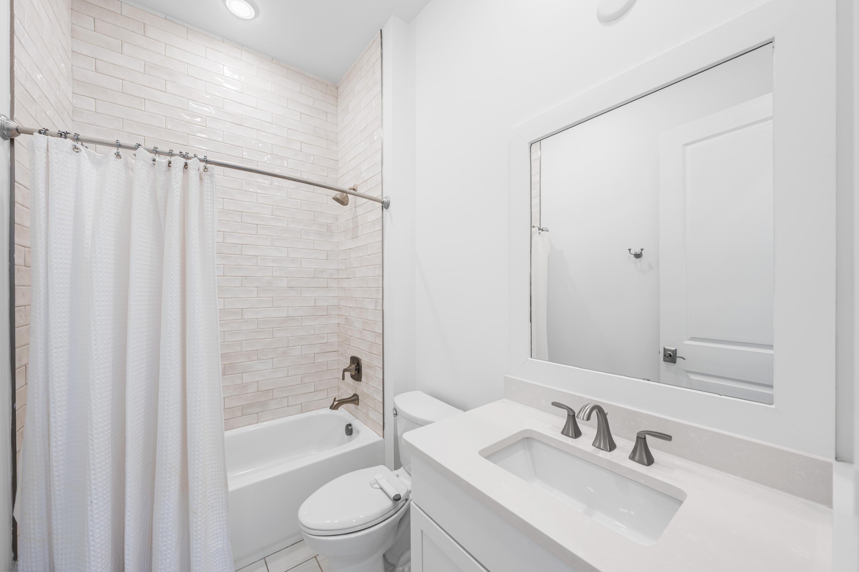 315 W Lafayette Road