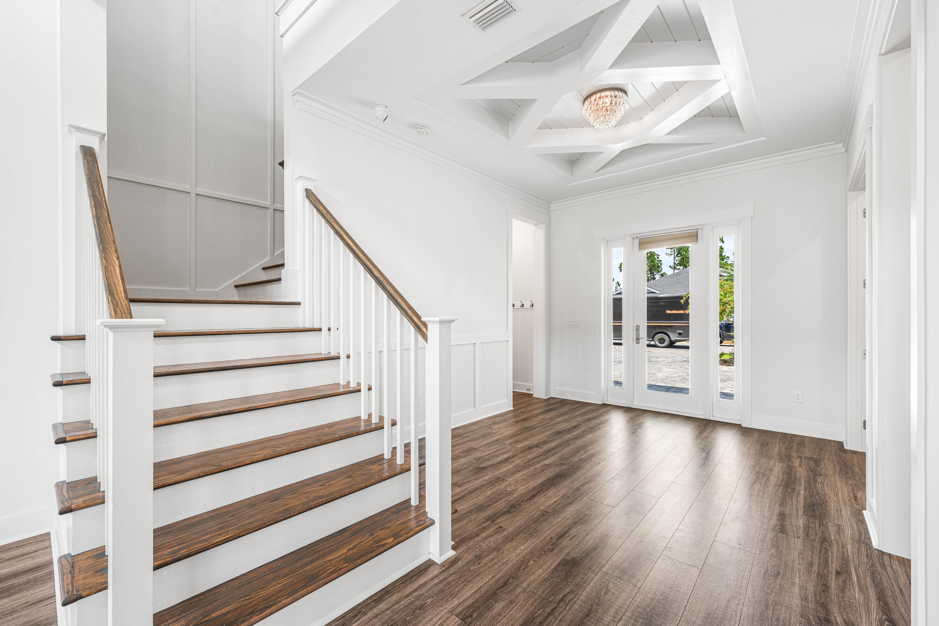 315 W Lafayette Road
