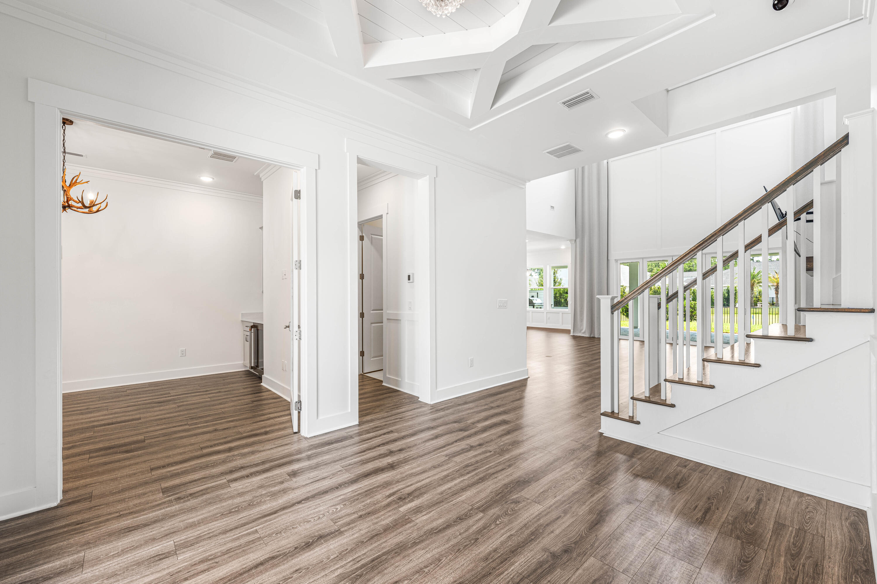 315 W Lafayette Road