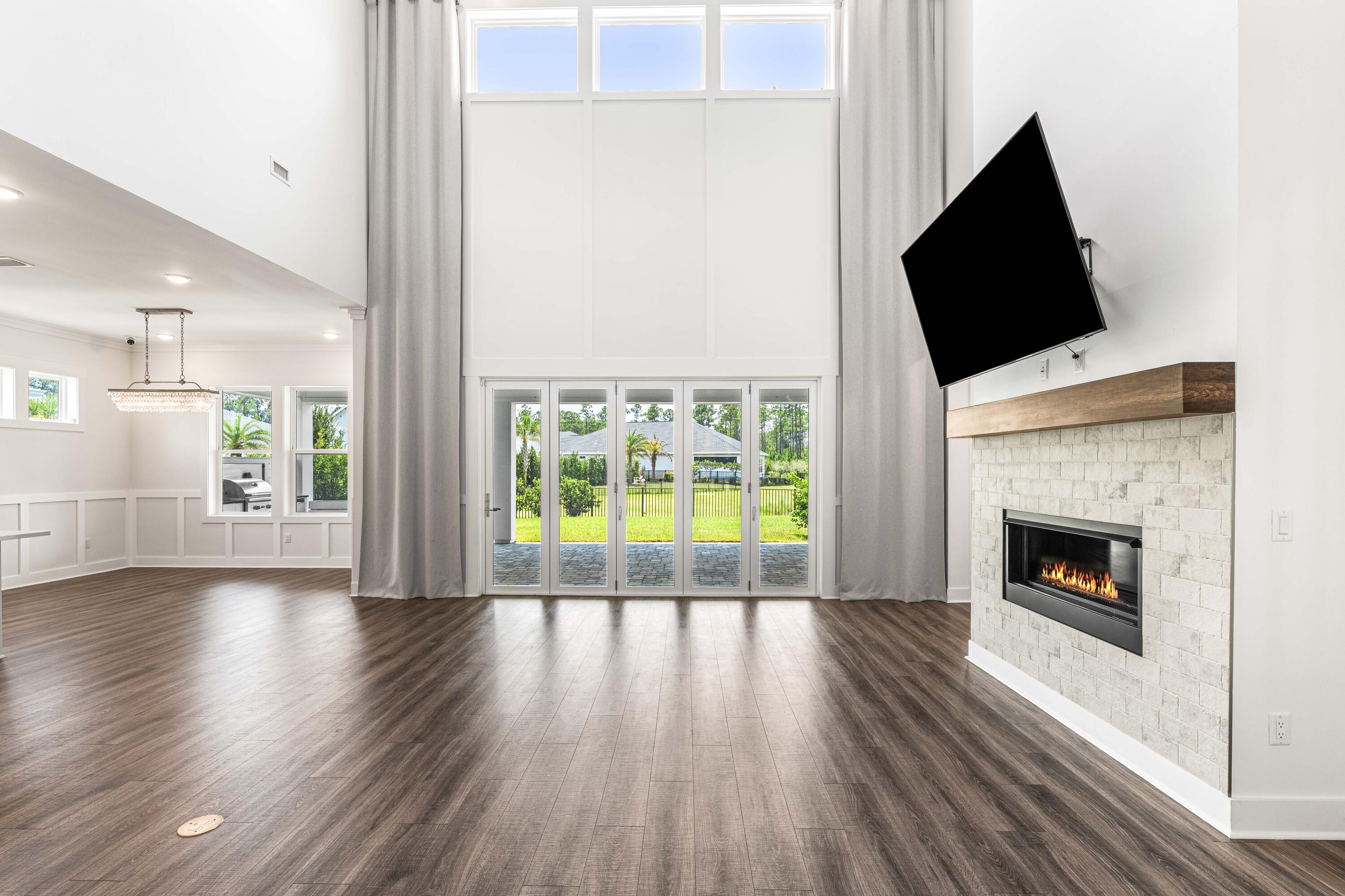 315 W Lafayette Road