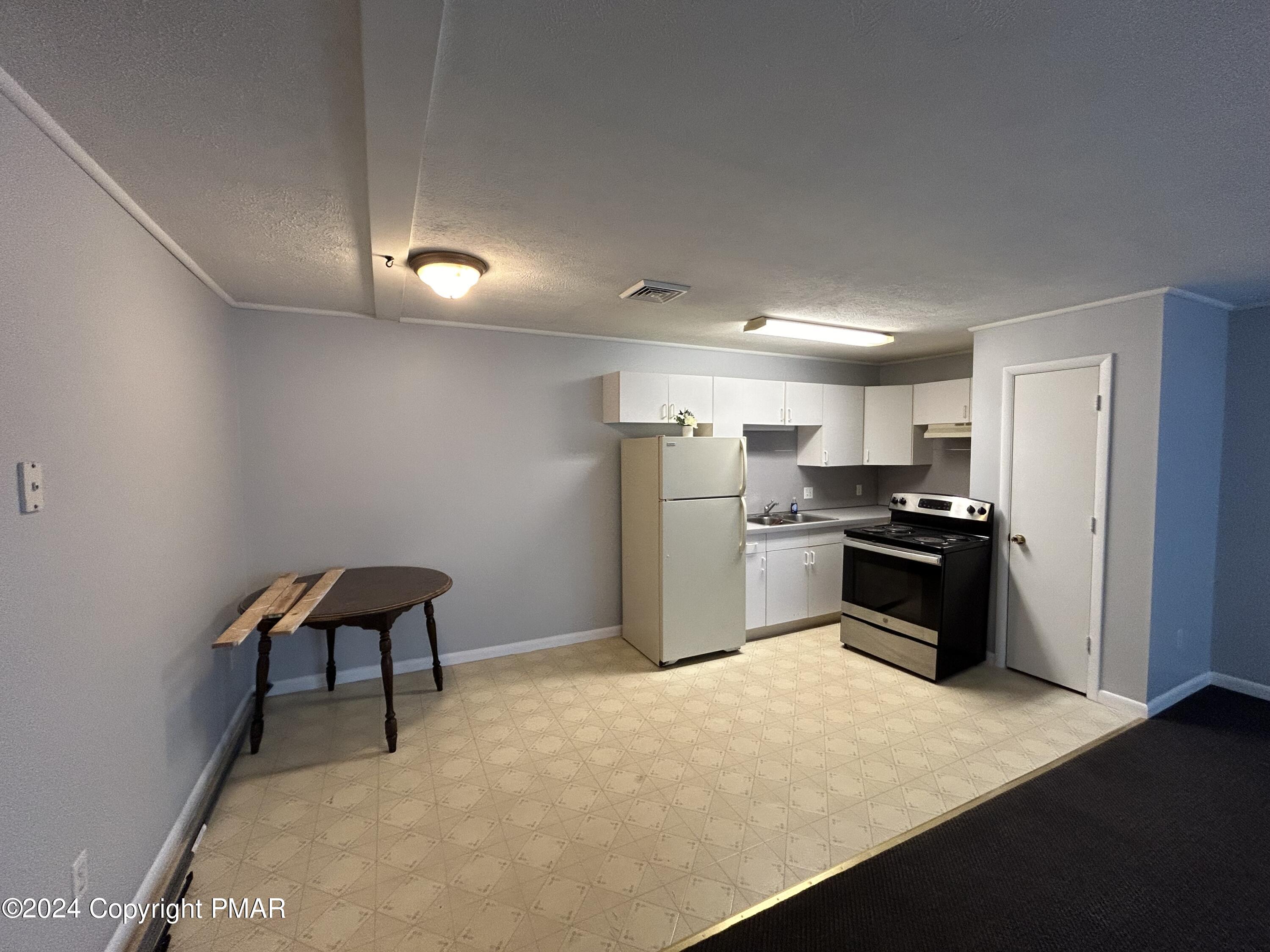 7084 Route 209, Apt A