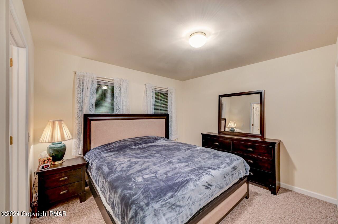 11 Locust Lane