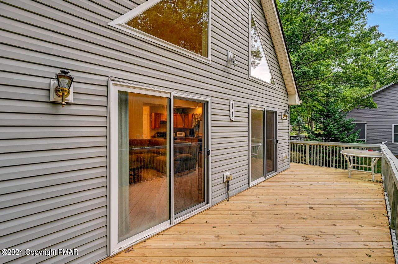 11 Locust Lane