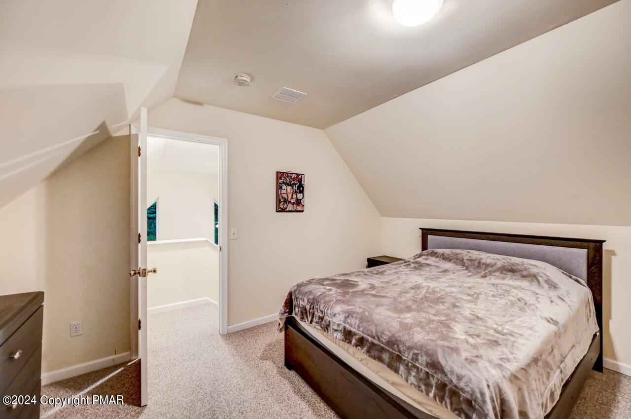 11 Locust Lane