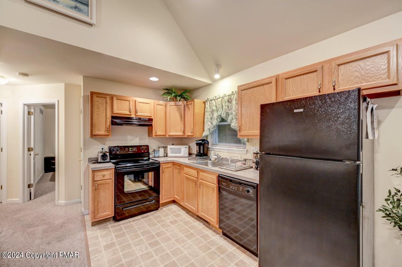 11 Locust Lane