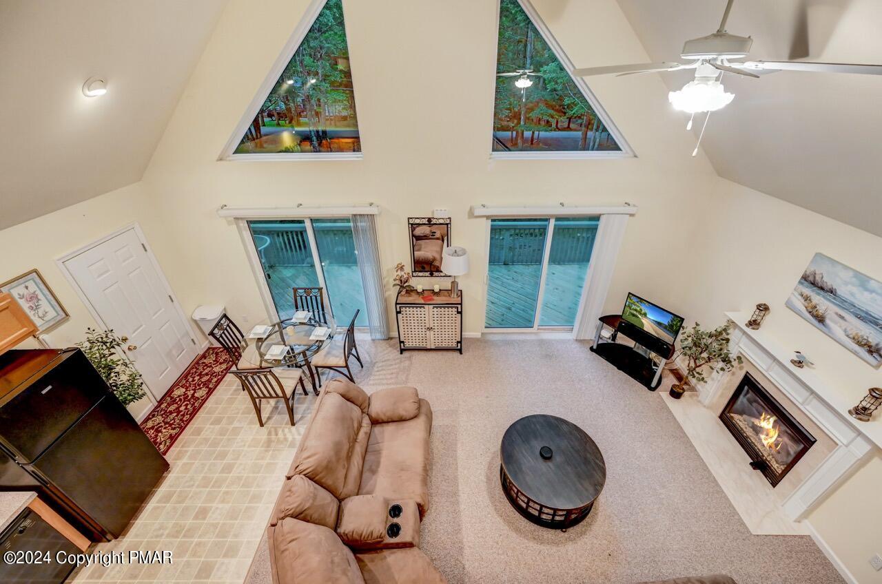 11 Locust Lane