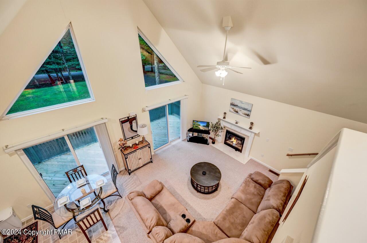 11 Locust Lane