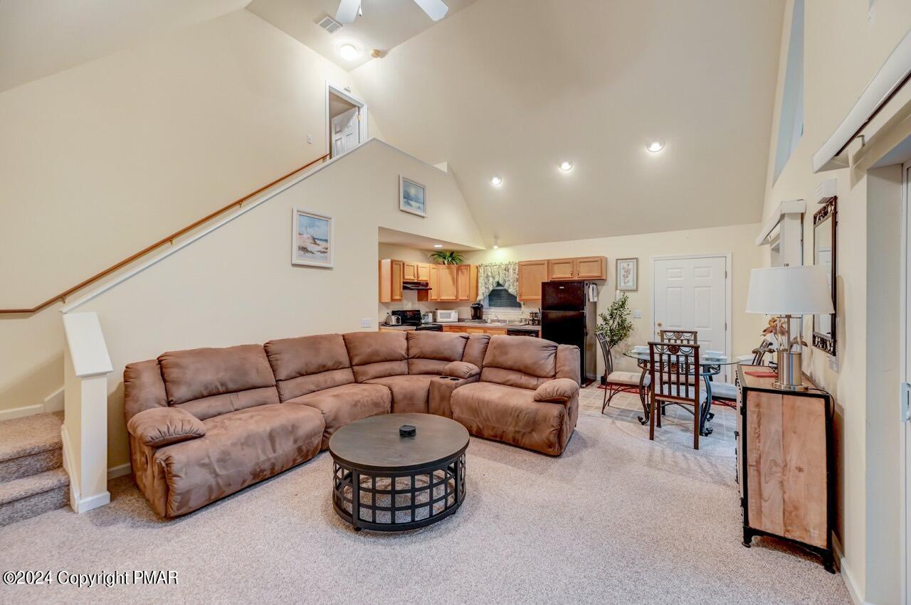 11 Locust Lane