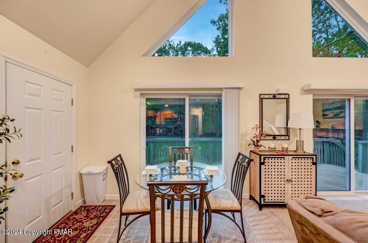 11 Locust Lane