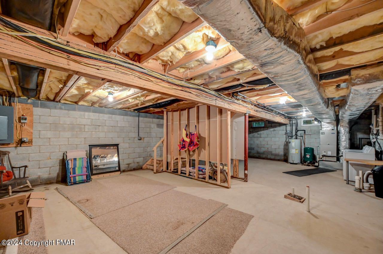 11 Locust Lane