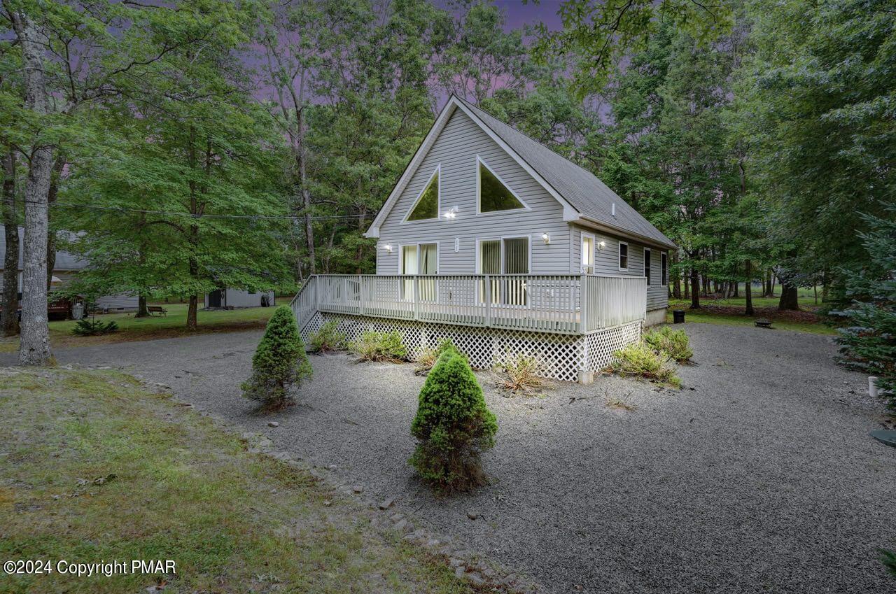 11 Locust Lane