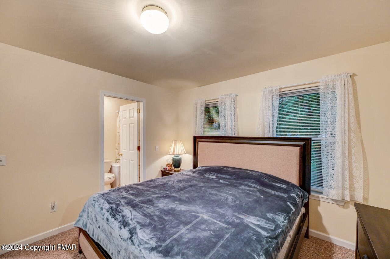 11 Locust Lane