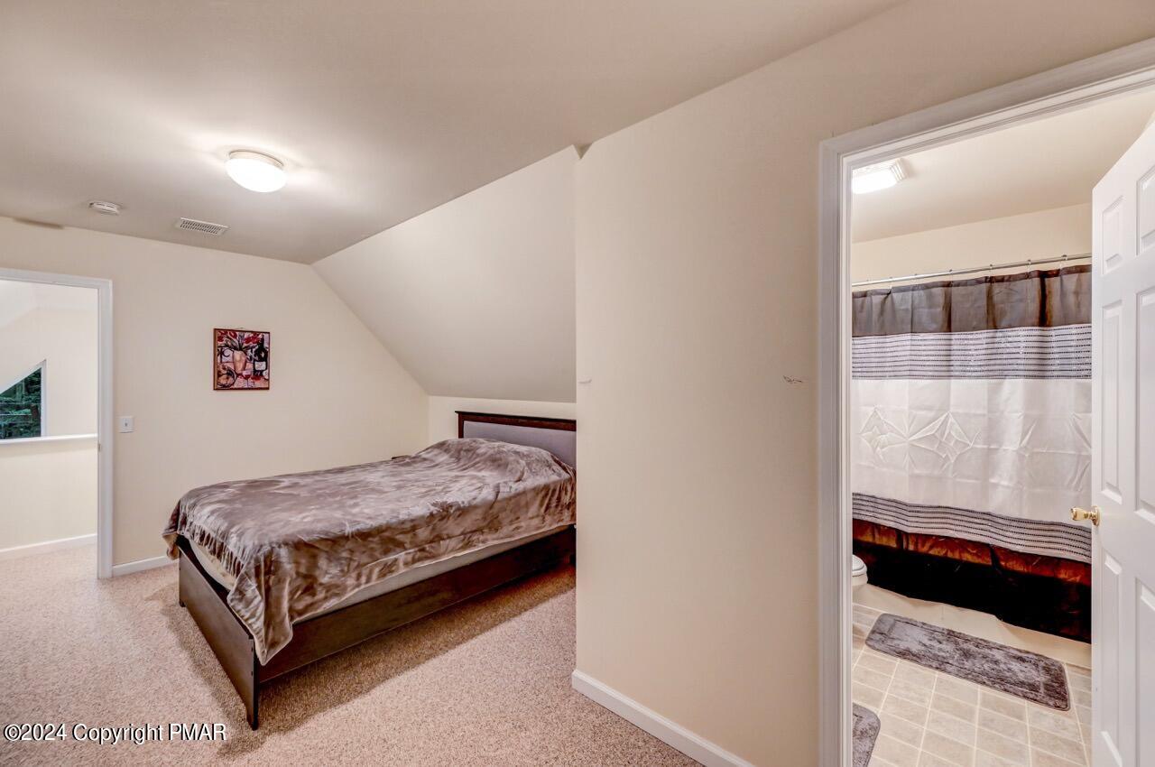 11 Locust Lane