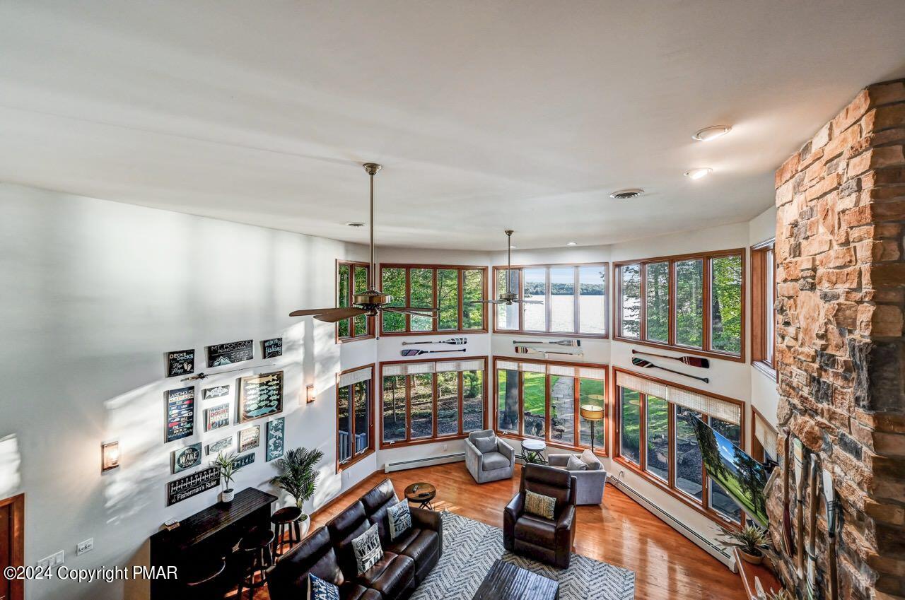 18 Longfellow Circle