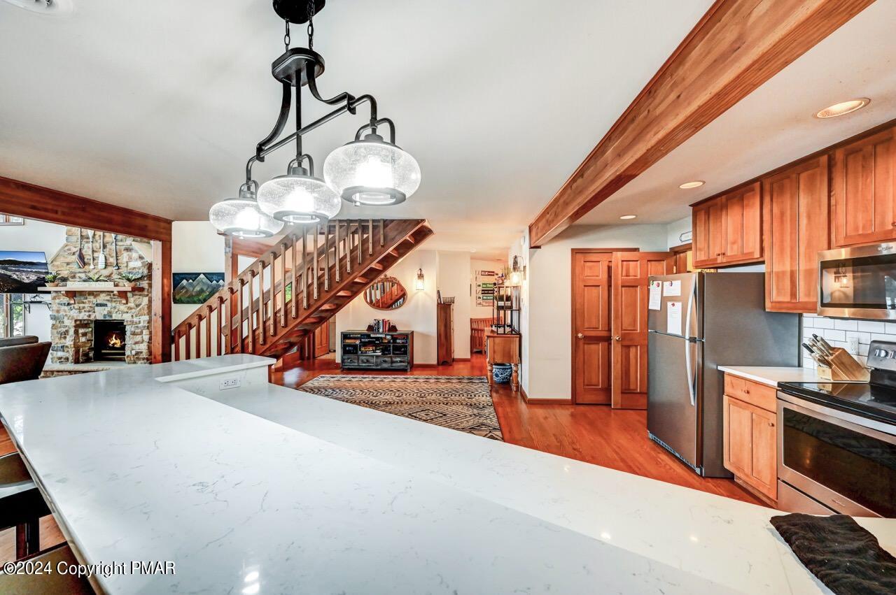 18 Longfellow Circle