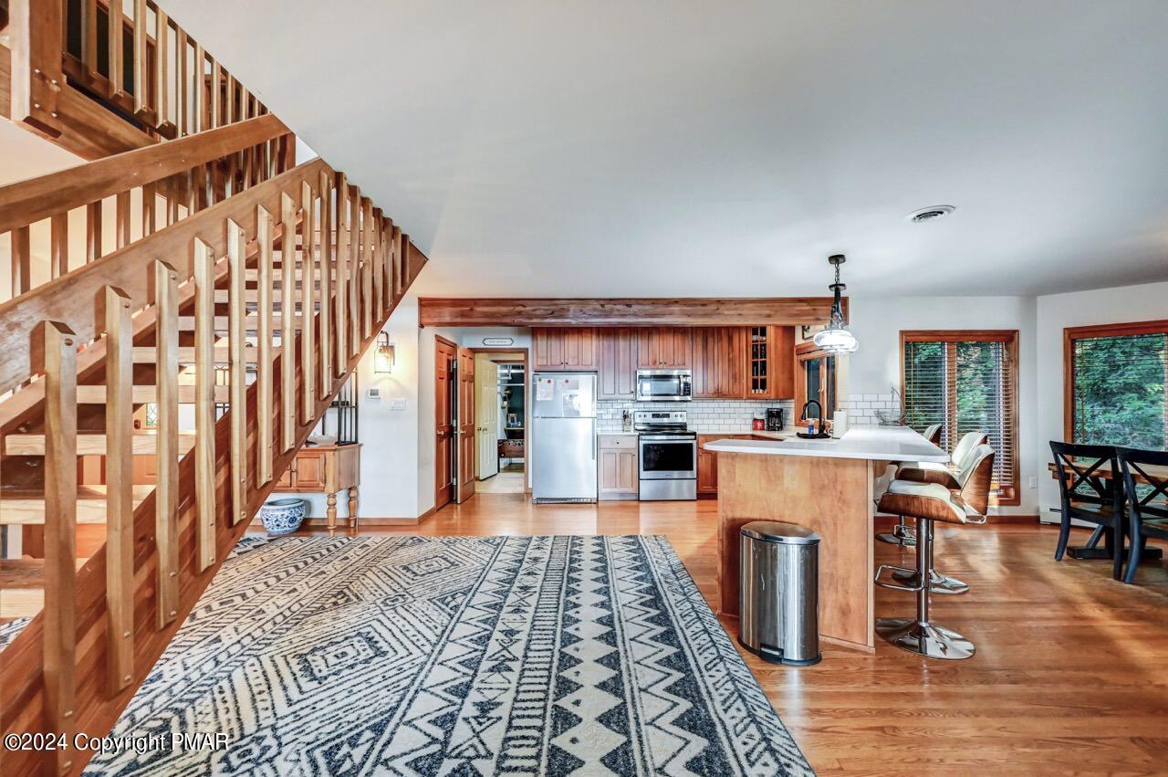 18 Longfellow Circle