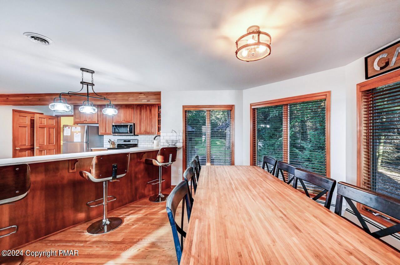 18 Longfellow Circle