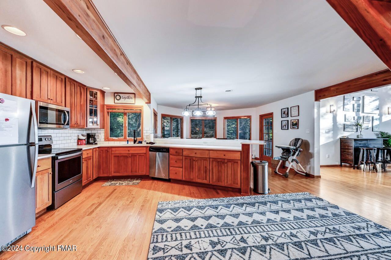 18 Longfellow Circle