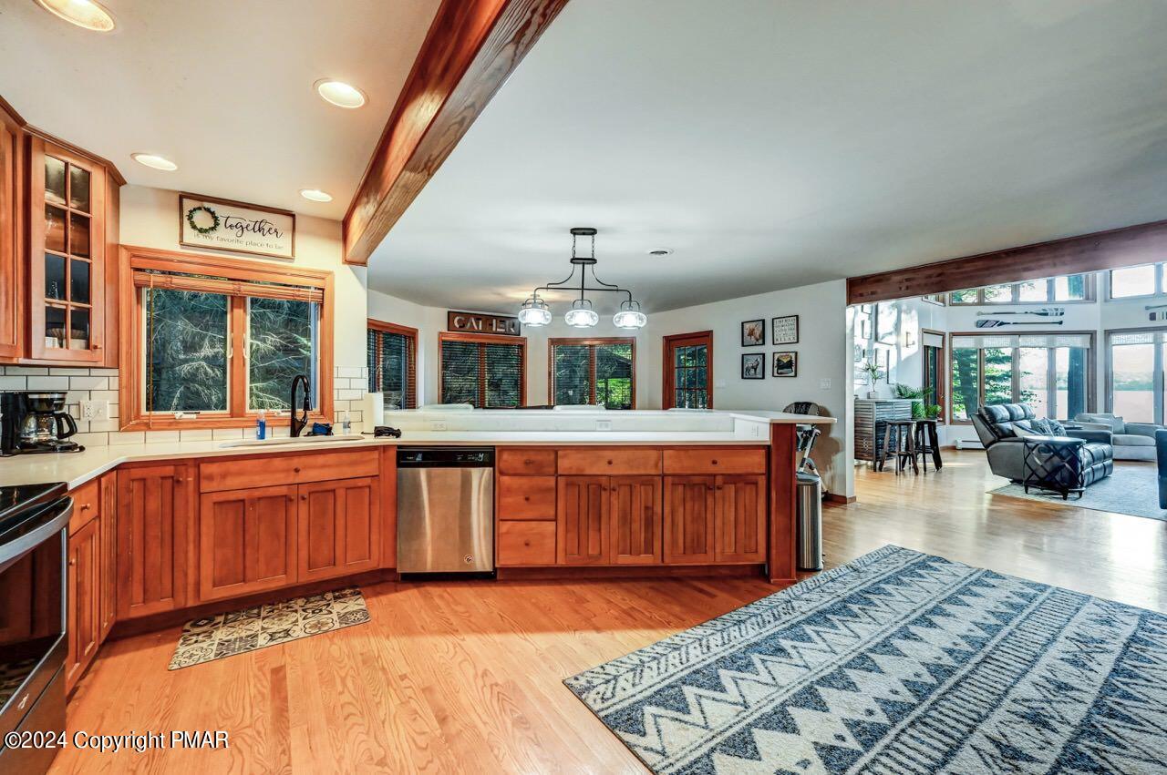 18 Longfellow Circle