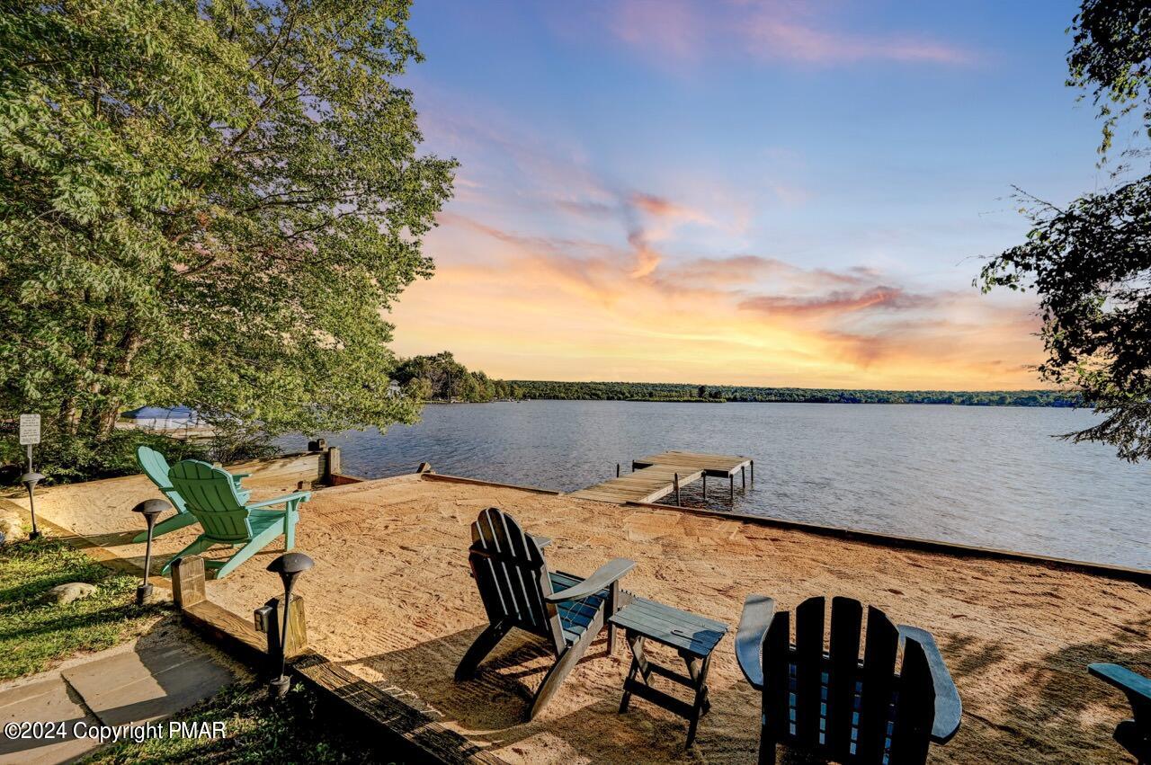 18 Longfellow Circle