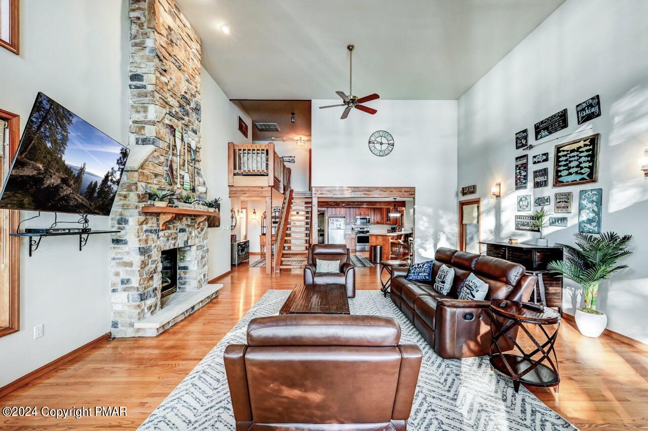 18 Longfellow Circle