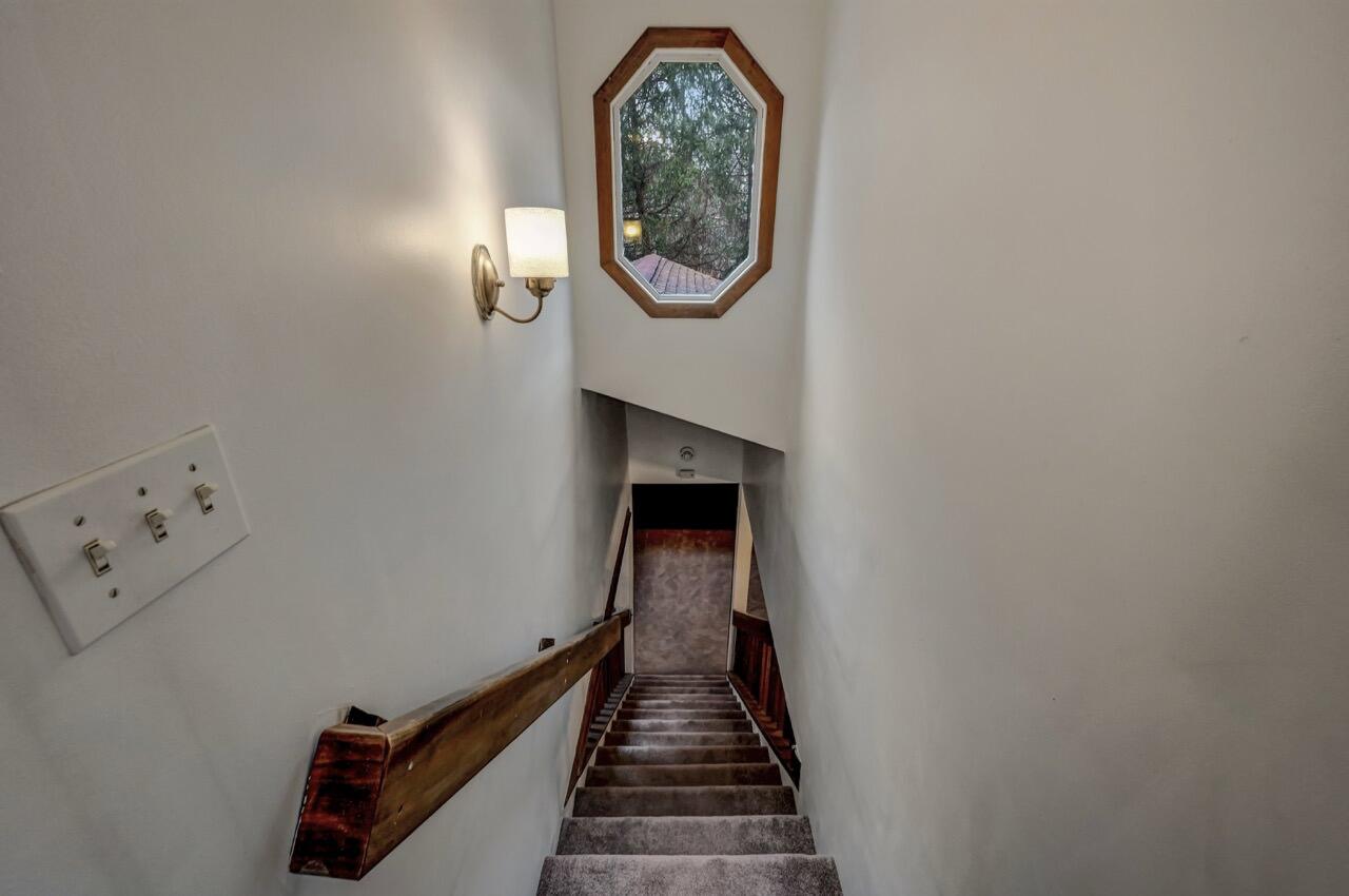 916 Old Stage Road