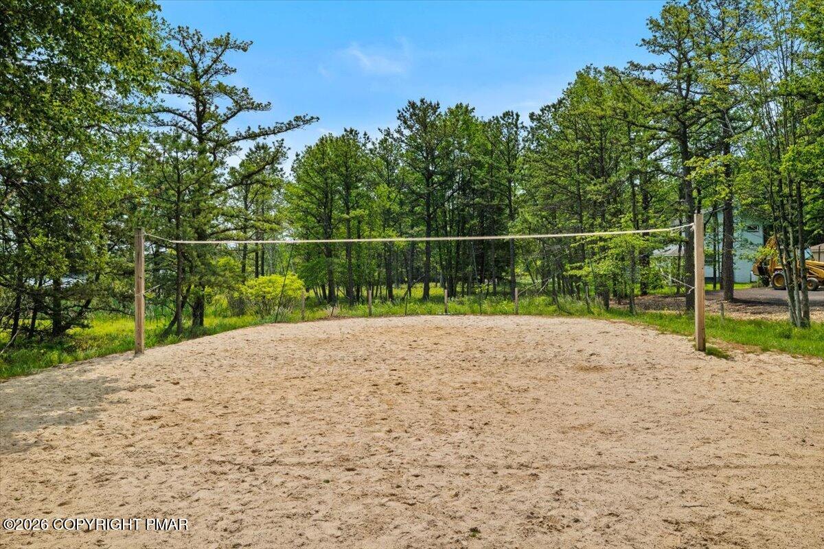 40 Dillon Way