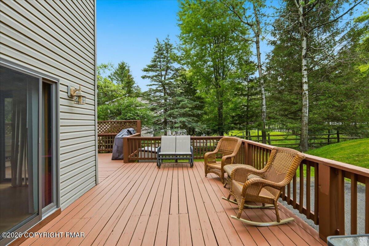40 Dillon Way