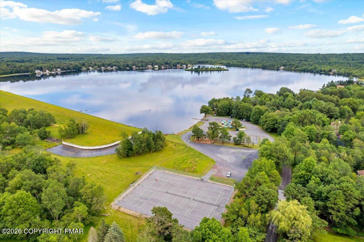 40 Dillon Way