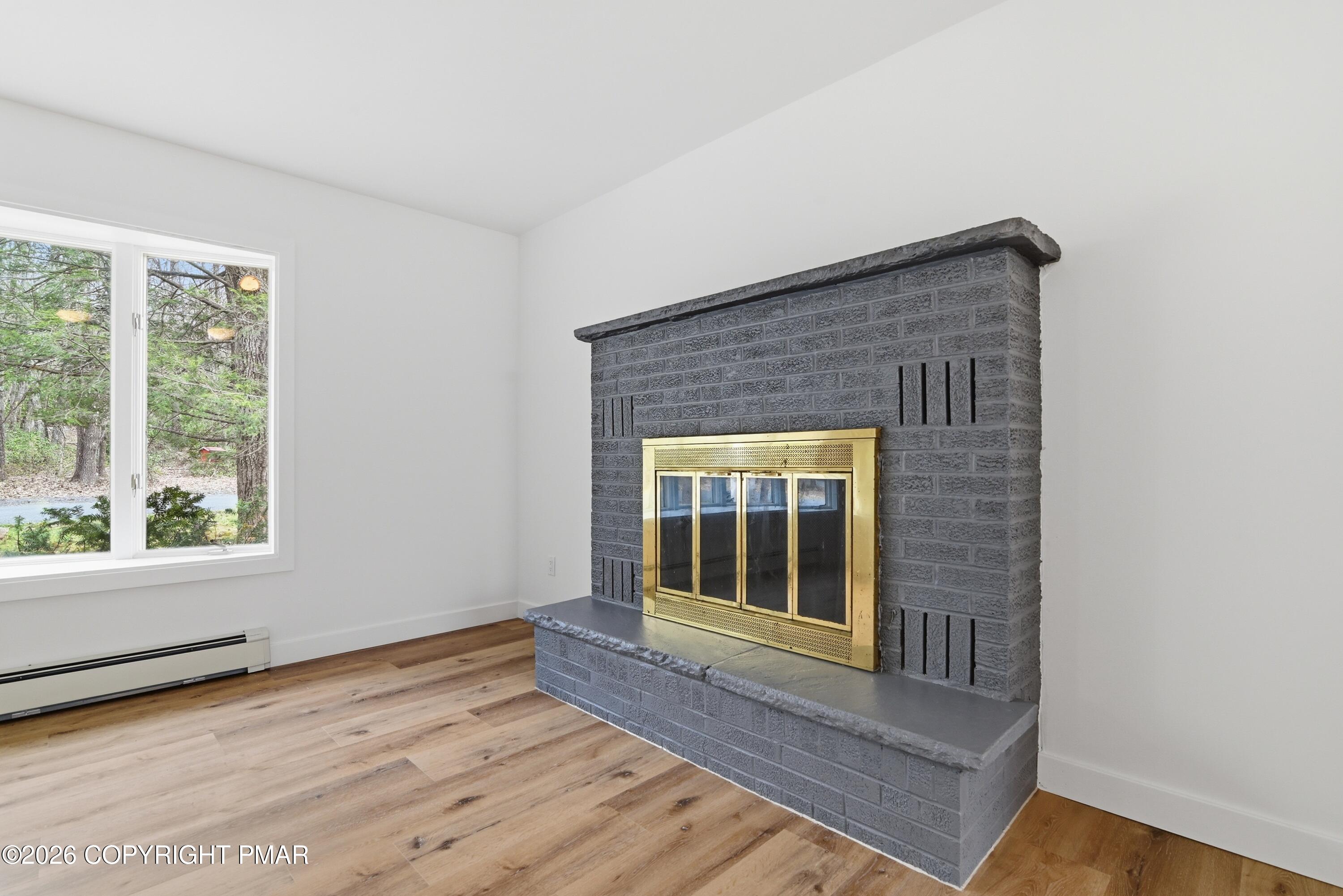 8749 Kings Way