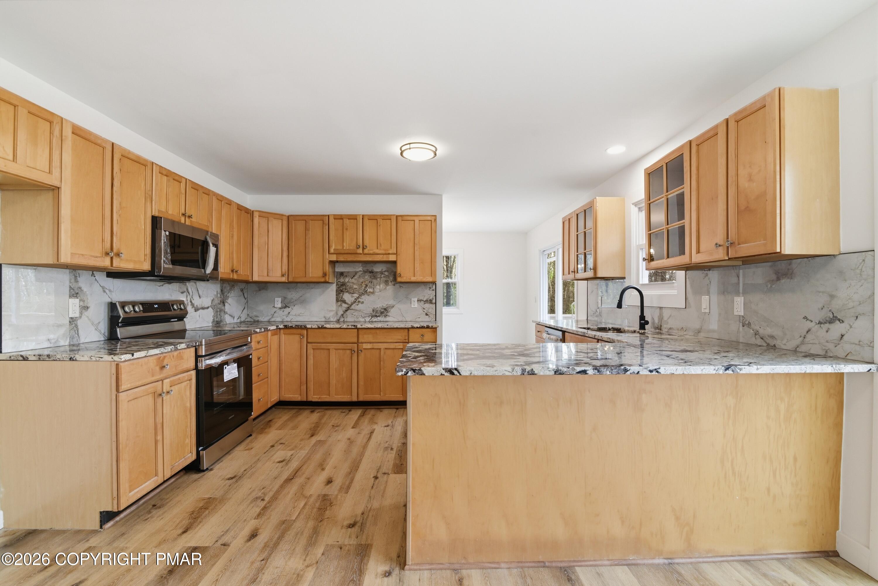 8749 Kings Way