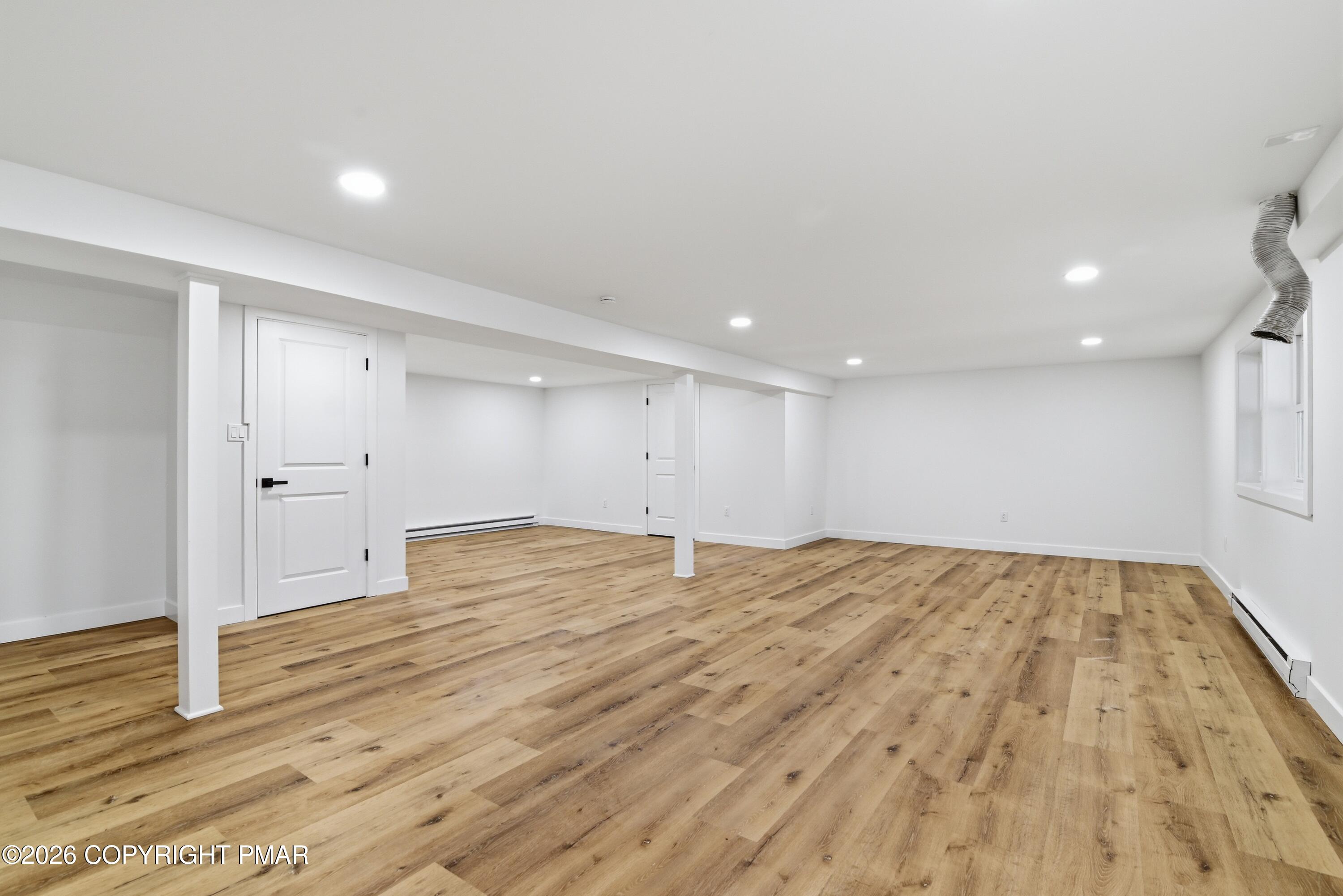 8749 Kings Way