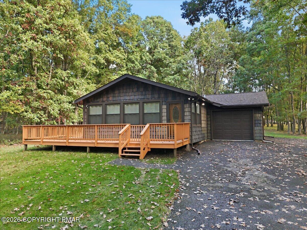 548 Adie Drive