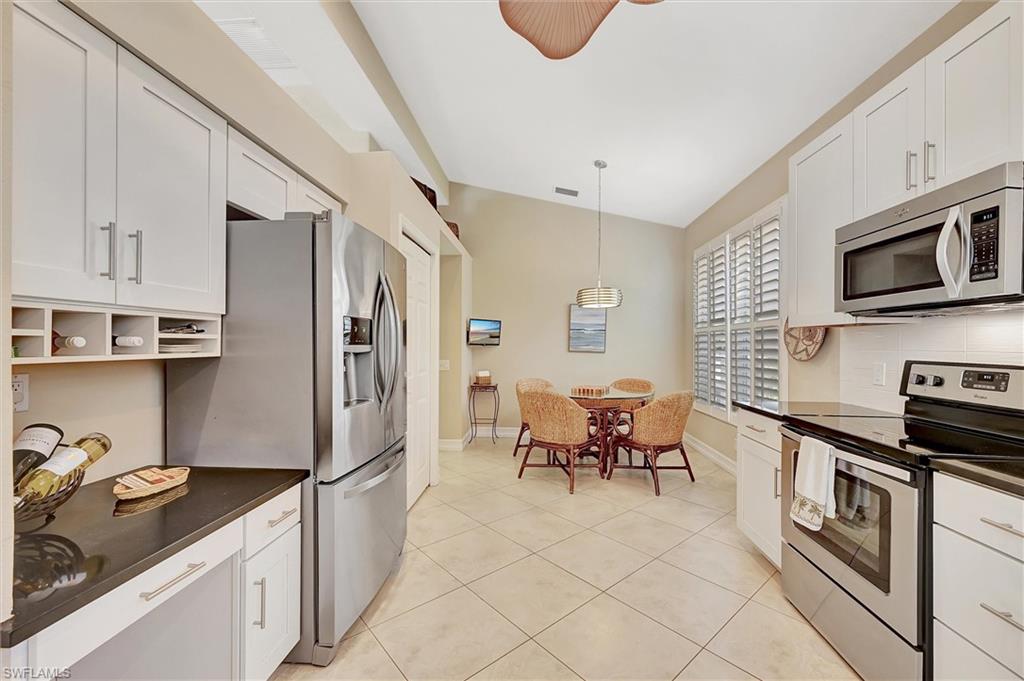1805 Winding Oaks WAY