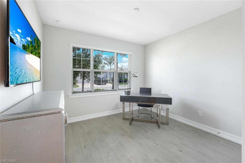 28086 Captiva Shell LOOP