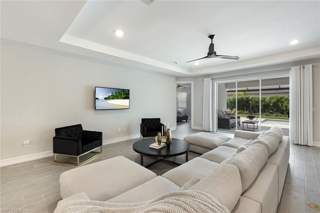 28086 Captiva Shell LOOP