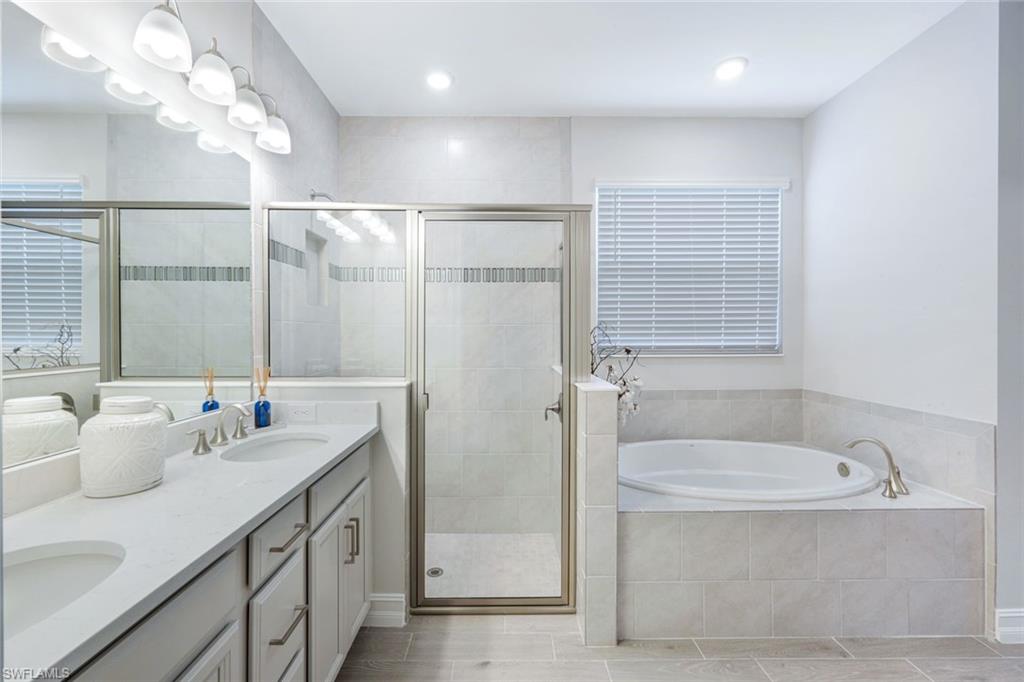 28086 Captiva Shell LOOP