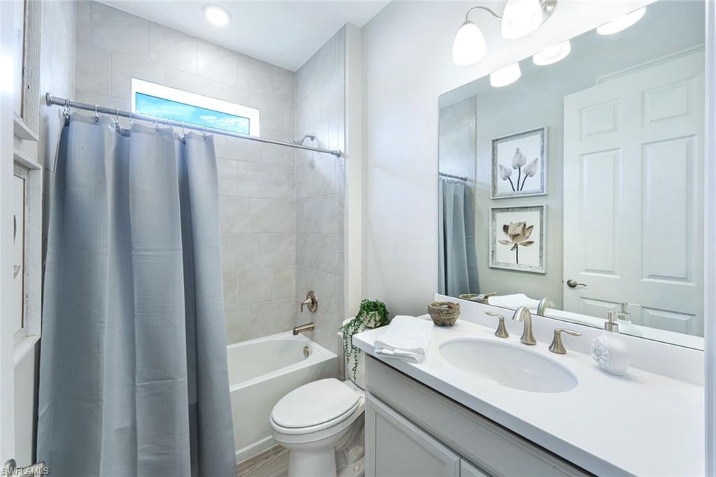 28086 Captiva Shell LOOP