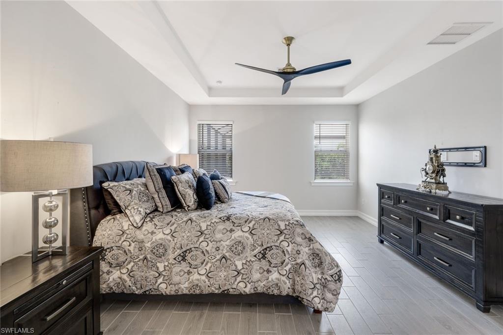 28086 Captiva Shell LOOP