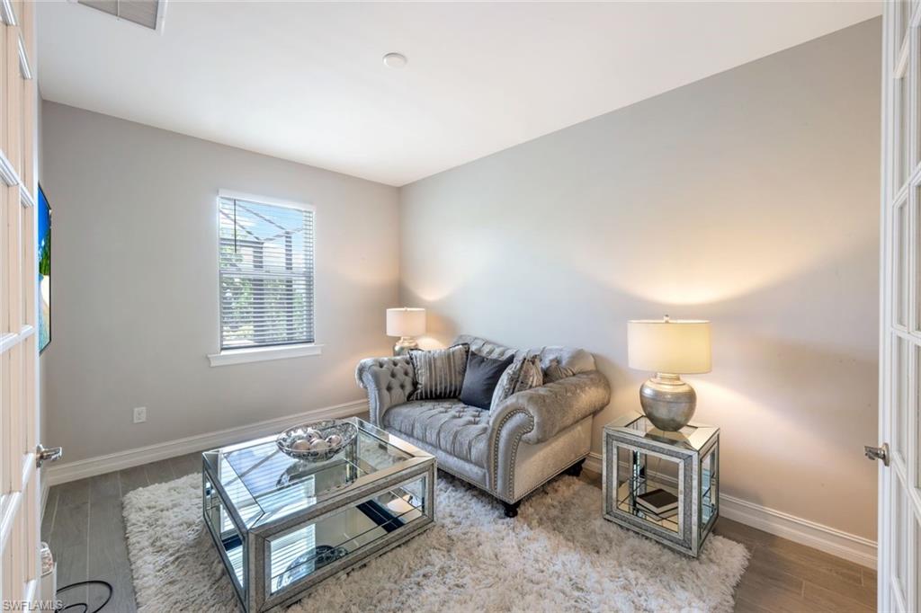 28086 Captiva Shell LOOP