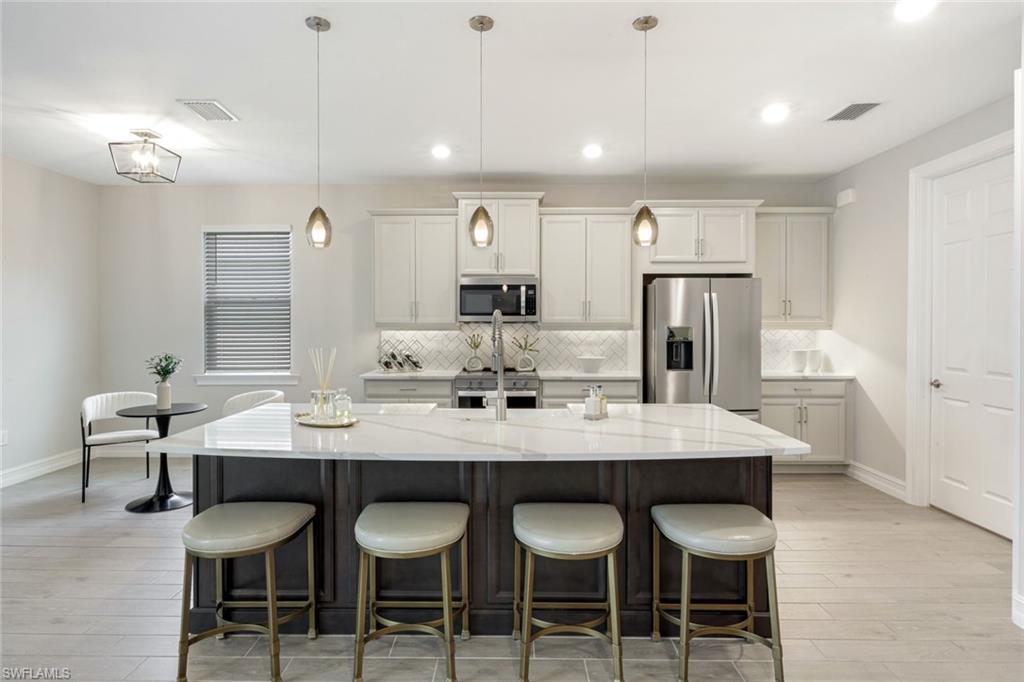 28086 Captiva Shell LOOP