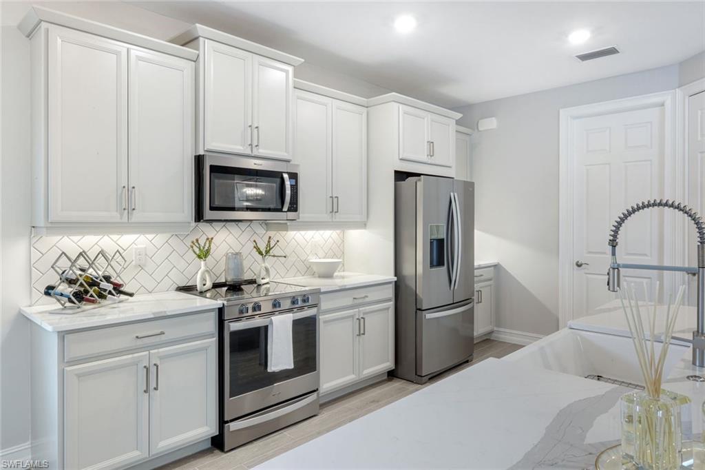 28086 Captiva Shell LOOP