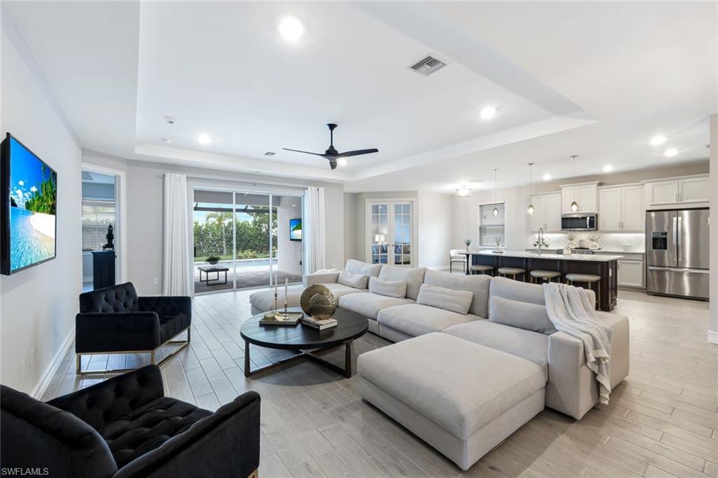 28086 Captiva Shell LOOP