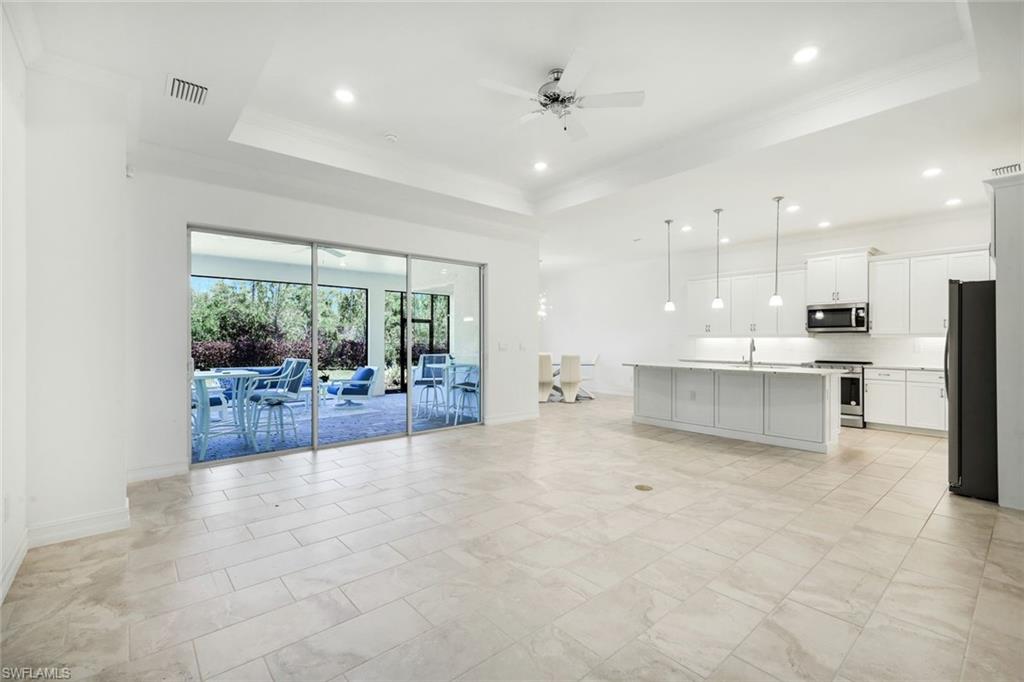 28105 Captiva Shell LOOP