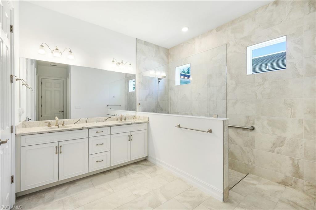 28105 Captiva Shell LOOP