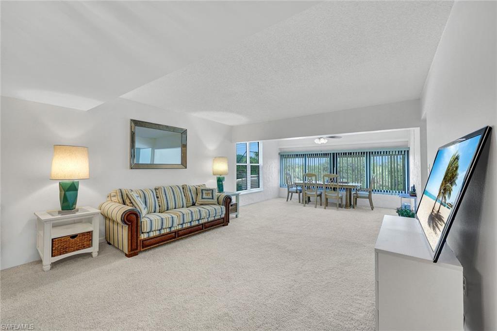 955 Palm View DR 307
