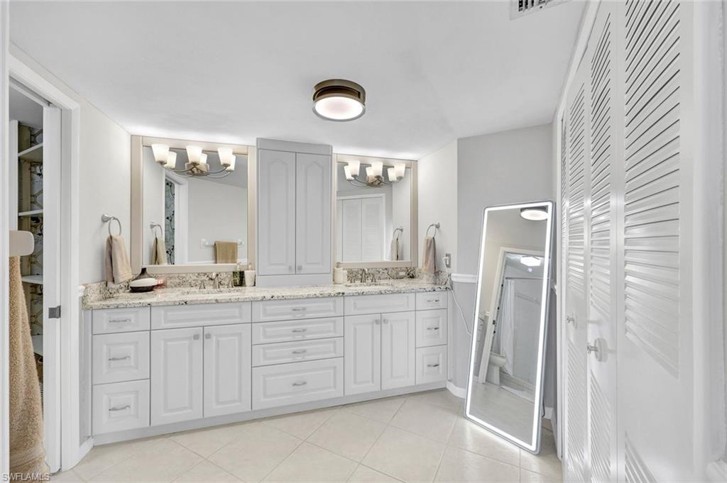 955 Palm View DR 307
